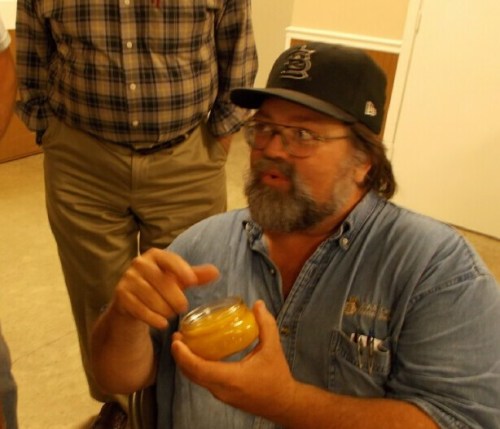 Kent Williams at the Wilson County Beeleepers meeting - April 2013